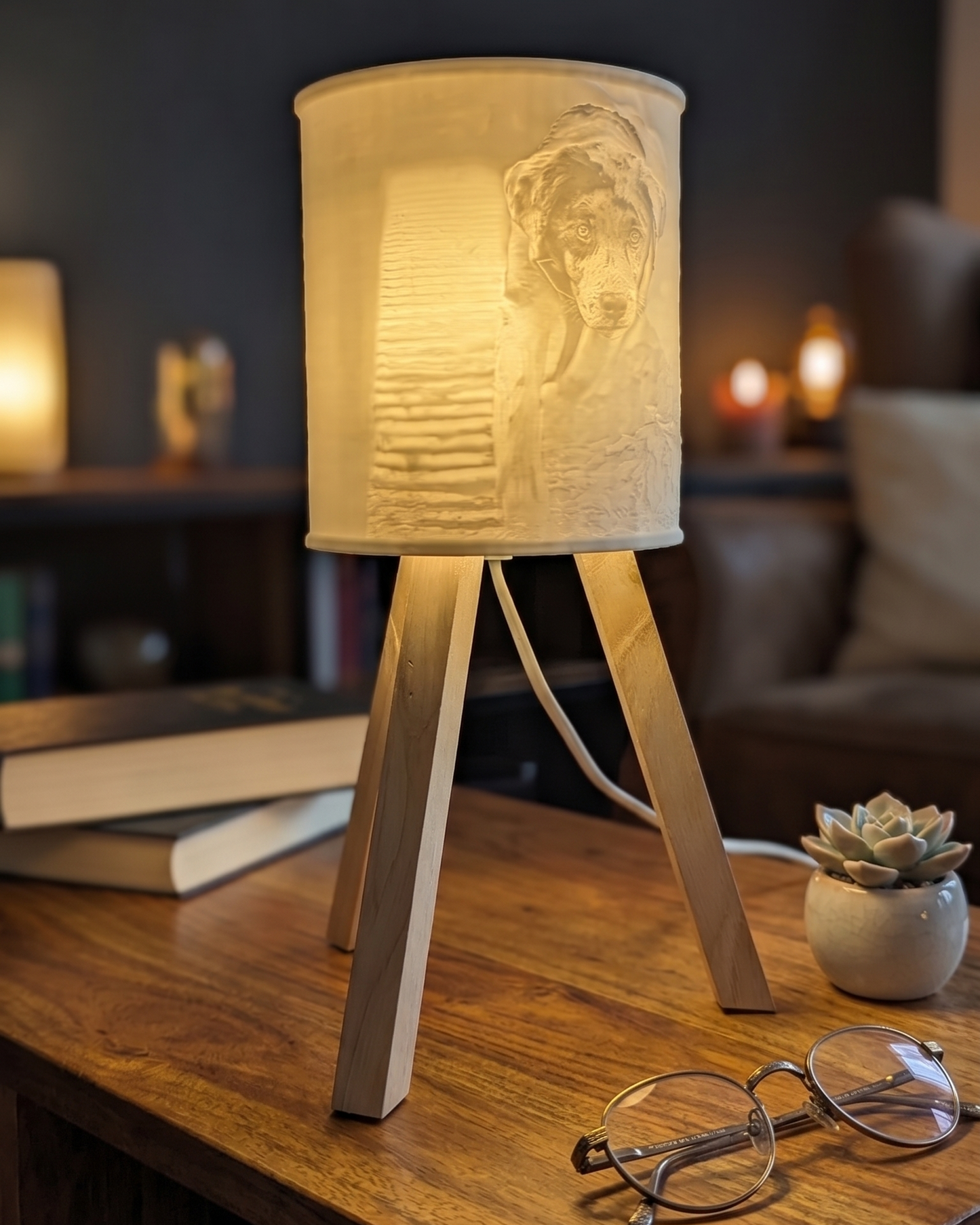 Personalisierte 3D-Relief-Tischlampe- Holz